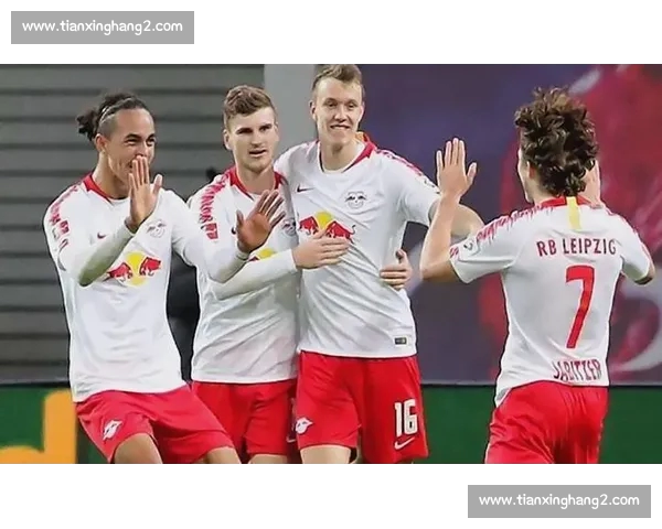 足球阵容变化背后的战术逻辑与比赛走势深度解析及胜负关键因素探讨 - 副本